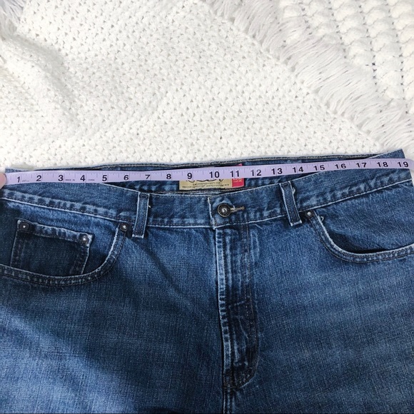 Men’s Old Navy Blue Jeans used flawed stain thigh - Picture 4 of 8